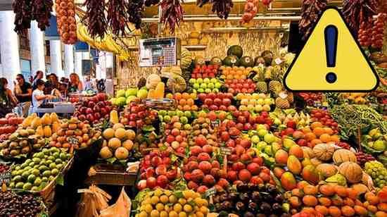 Abundant market produce marked by Ramadan price surges.