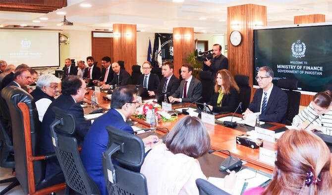 IMF Sends Draft MEFP to Pakistan IMF delegation meeting Pakistan government officials at Ministry of Finance