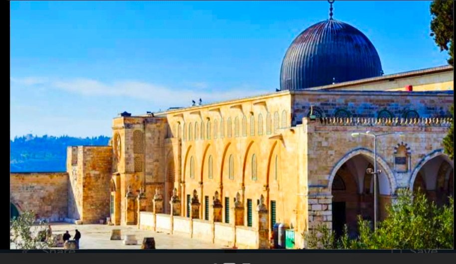 Over 100,000 Muslims Offered Friday Prayers at Al-Aqsa After Reopening Large crowd praying at Al Aqsa Mosque Friday نم