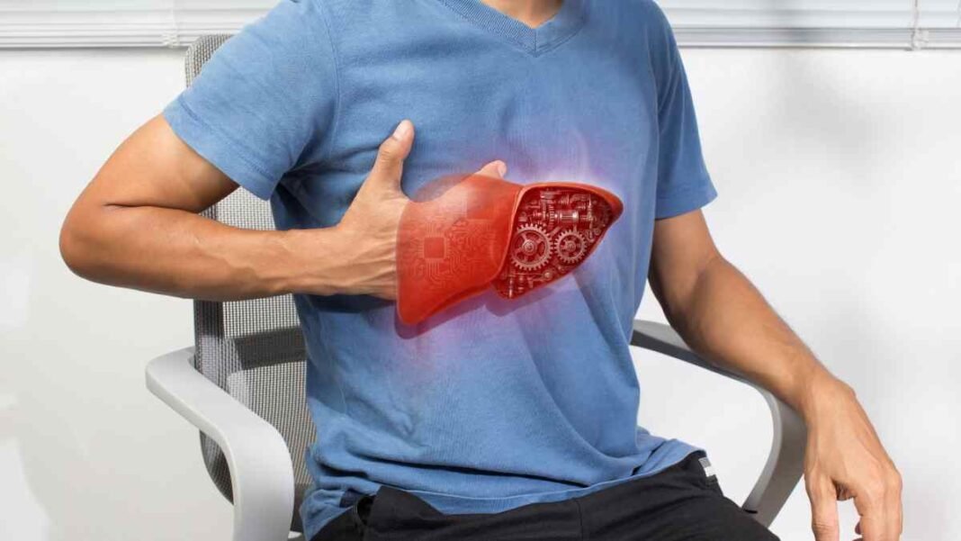 Man showing liver pain with highlighted liver illustration representing MASLD and liver disease risk factors