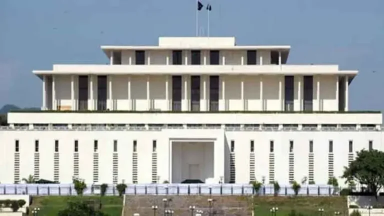 Executive of Pakistan: President, Prime Minister and the Cabinet