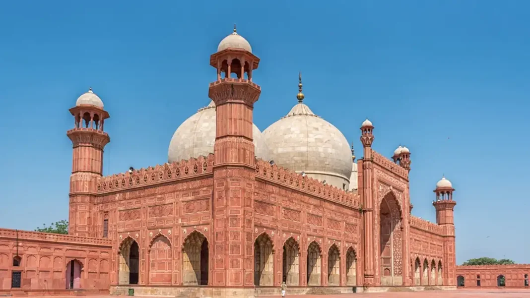 Article 2 of the Constitution of Pakistan: Islam as the State Religion Badshahi Mosque in Lahore Pakistan