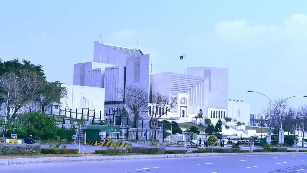 Article 62 vs Article 63 of the Constitution of Pakistan Supreme Court of Pakistan building, Islamabad