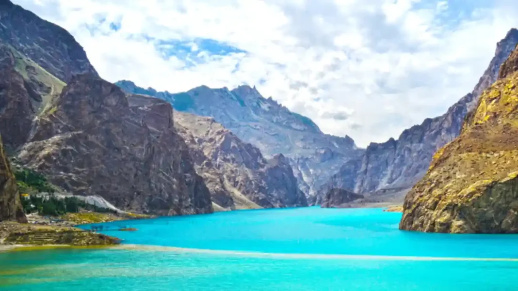 North Side of Pakistan: Regions, Peaks & Travel Guide