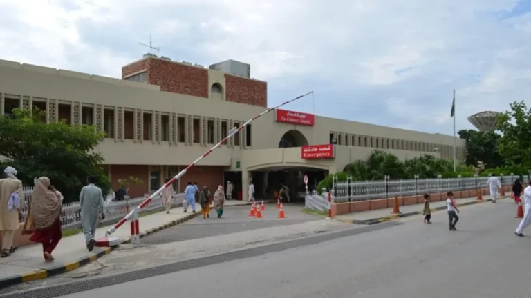 Average Life Expectancy in Pakistan: What the Number Really Means