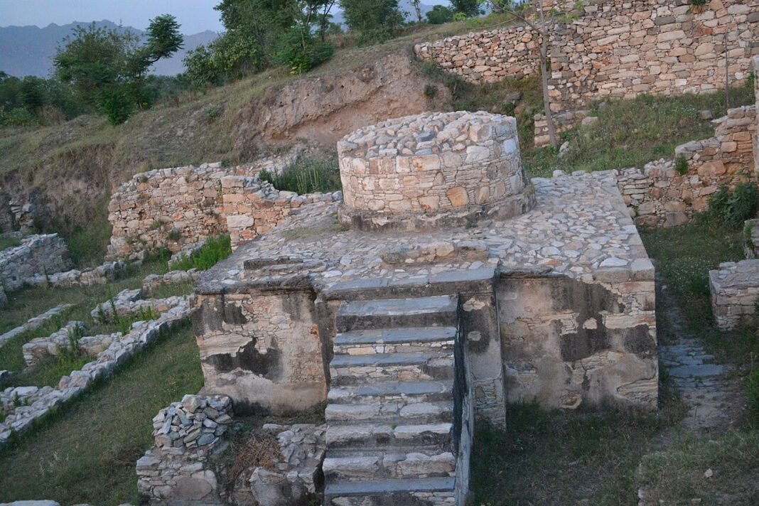 Aziz Dheri Swabi: Why You Should Visit & When to Go | Explore Pakistan Aziz Dheri Swabi: Why You Should Visit & When to Go | Explore Pakistan