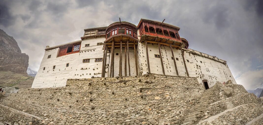 Baltit Fort: Why You Should Visit & When to Go | Explore Pakistan Baltit Fort: Why You Should Visit & When to Go | Explore Pakistan