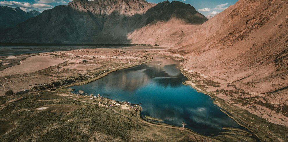 Blind Lake: Why You Should Visit & When to Go | Explore Pakistan Blind Lake: Why You Should Visit & When to Go | Explore Pakistan