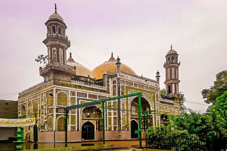 Dai Anga’s Mosque: Why You Should Visit & When to Go | Explore Pakistan