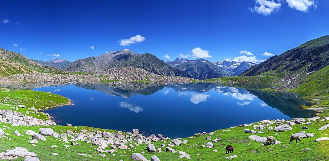 Daral Lake: Why You Should Visit & When to Go | Explore Pakistan Daral Lake: Why You Should Visit & When to Go | Explore Pakistan