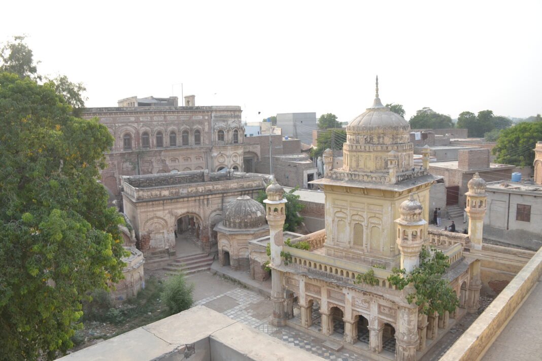 Darbar Baba Sri Chand, Bhuman Shah: Why You Should Visit & When to Go | Explore Pakistan Darbar Baba Sri Chand, Bhuman Shah: Why You Should Visit & When to Go | Explore Pakistan
