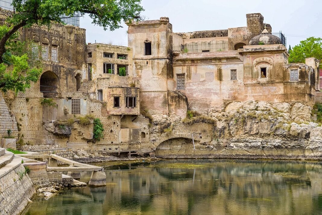 Dulmial: Why You Should Visit & When to Go | Explore Pakistan