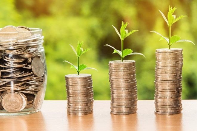 Understanding Compound Interest: Worked Examples That Make It Click