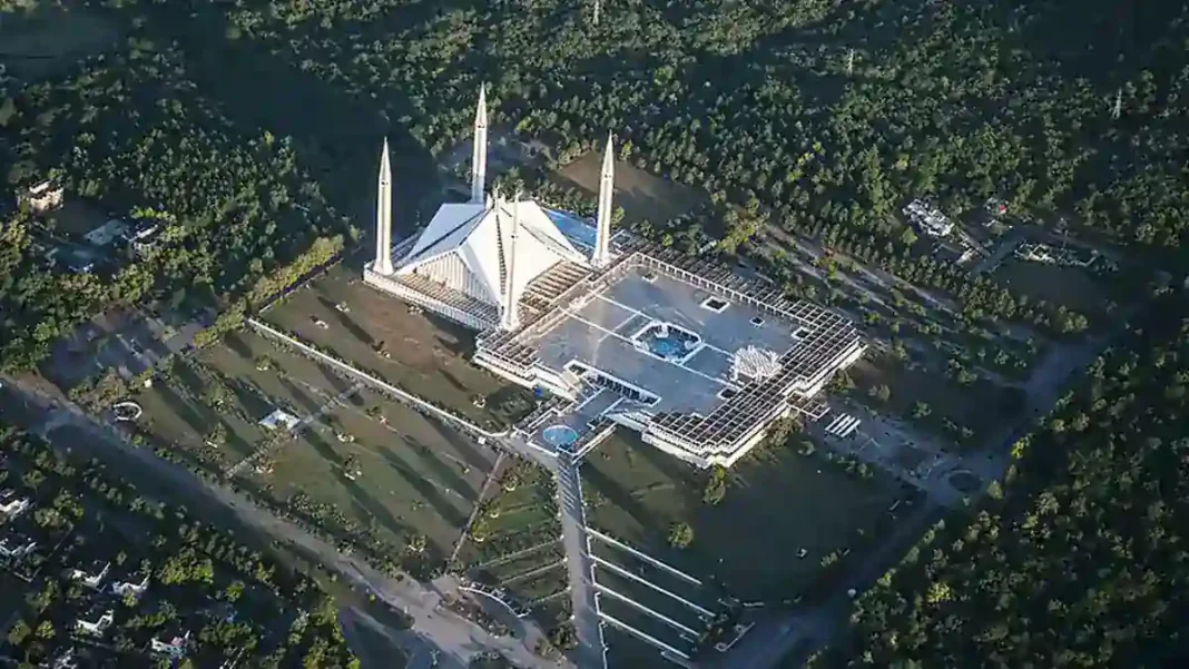 Immigration Islamabad: Consultants, Embassies and Visa Centres Guide Aerial view of Faisal Mosque Islamabad