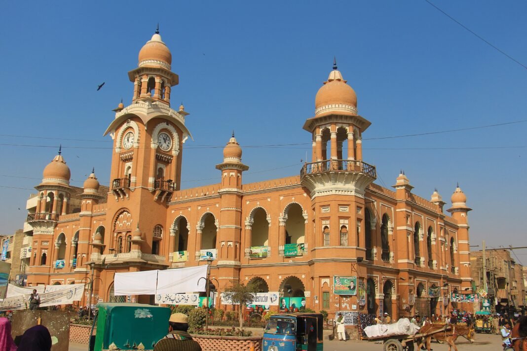 Ghanta Ghar, Multan: Why You Should Visit & When to Go | Explore Pakistan Ghanta Ghar, Multan: Why You Should Visit & When to Go | Explore Pakistan