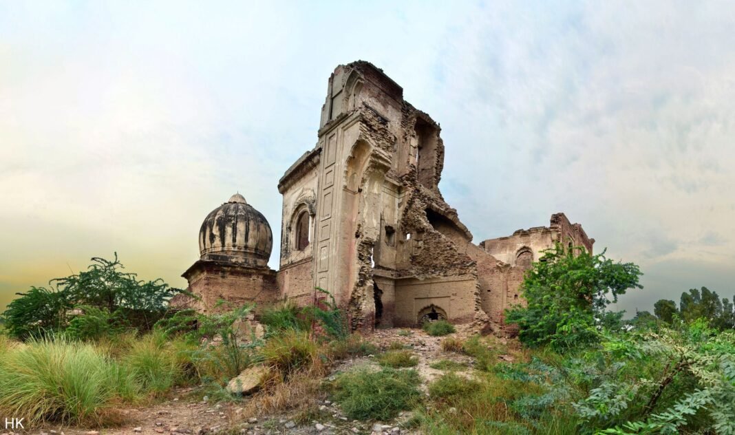 Gurdwara Ajeet Sar, Chak 11/1-L: Why You Should Visit & When to Go | Explore Pakistan Gurdwara Ajeet Sar, Chak 11/1-L: Why You Should Visit & When to Go | Explore Pakistan