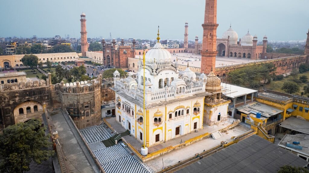 Gurdwara Chhevin Patshahi, Amar Sidhu: Why You Should Visit & When to Go | Explore Pakistan