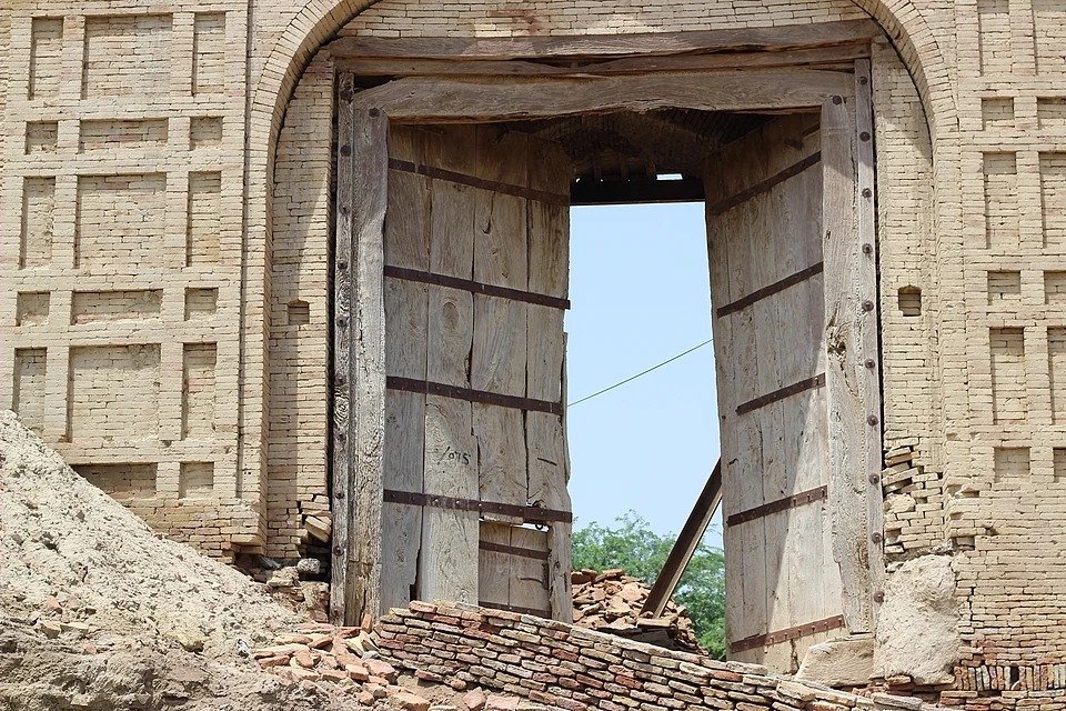 Harand Fort: Why You Should Visit & When to Go | Explore Pakistan Harand Fort: Why You Should Visit & When to Go | Explore Pakistan