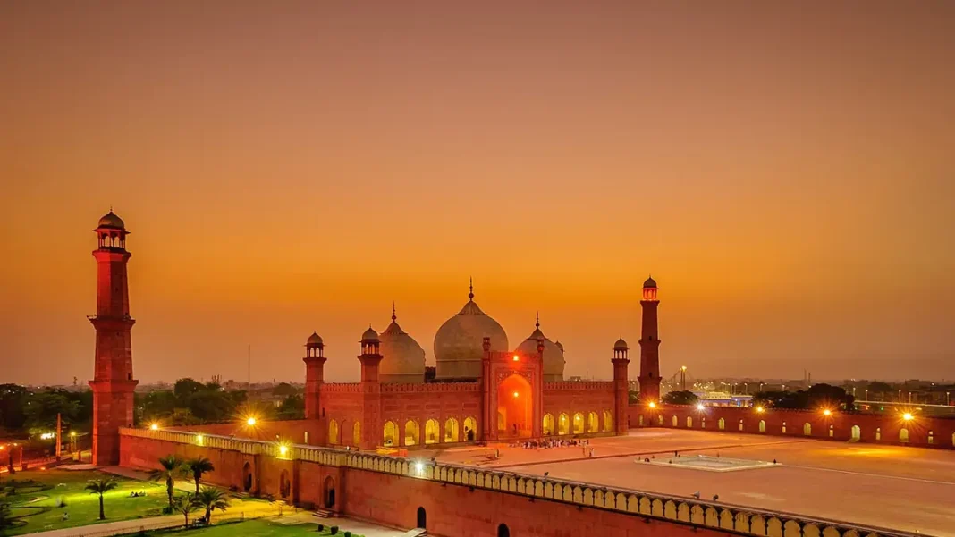 Historical Events of Pakistan: A Complete Timeline (1947–2026) The Badshahi Mosque in Lahore at sunset — centuries of history in one frame