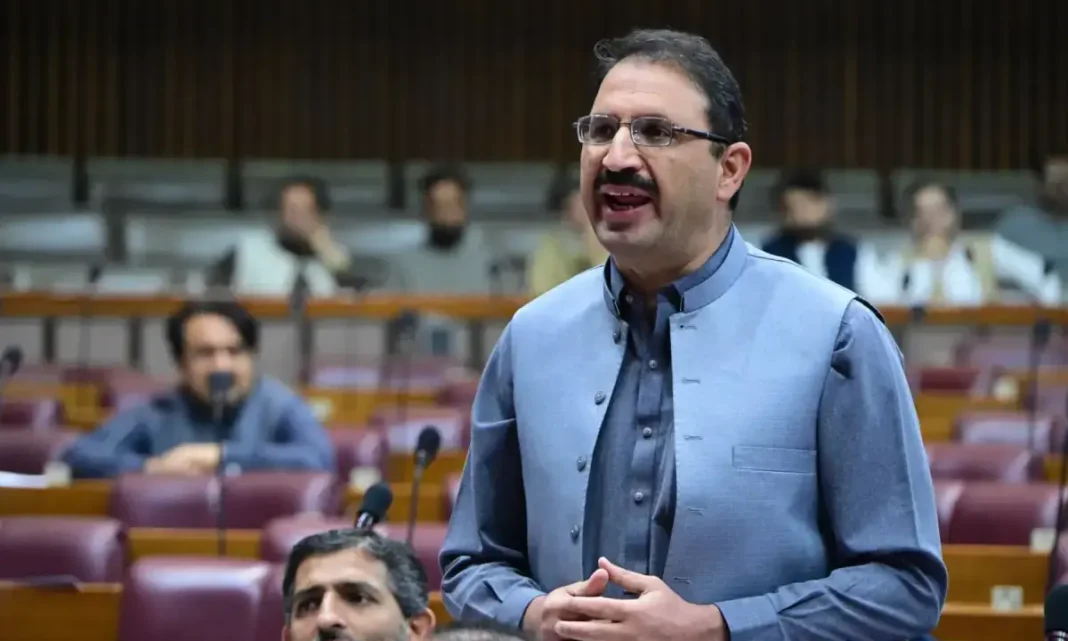 PTI’s Doors Open to Fazl’s Mediation Offer, Says Junaid Akbar