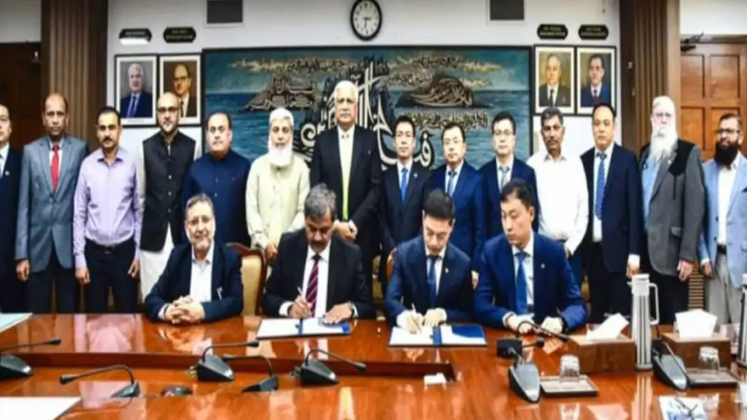 WAPDA Signs Rs133bn Diamer Basha Dam Contract