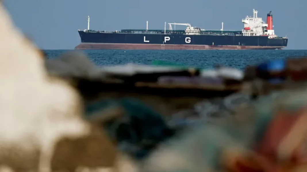 Pakistan Sea LPG Imports Rise as Land Supplies Stall