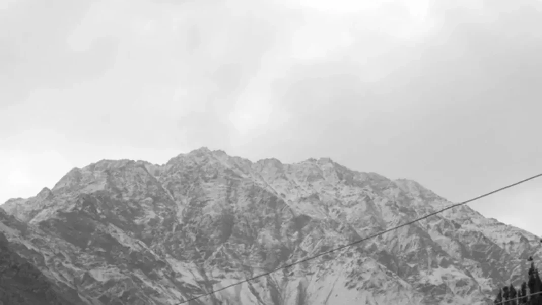 Galiyat Snowfall Draws Tourists to Hill Resorts
