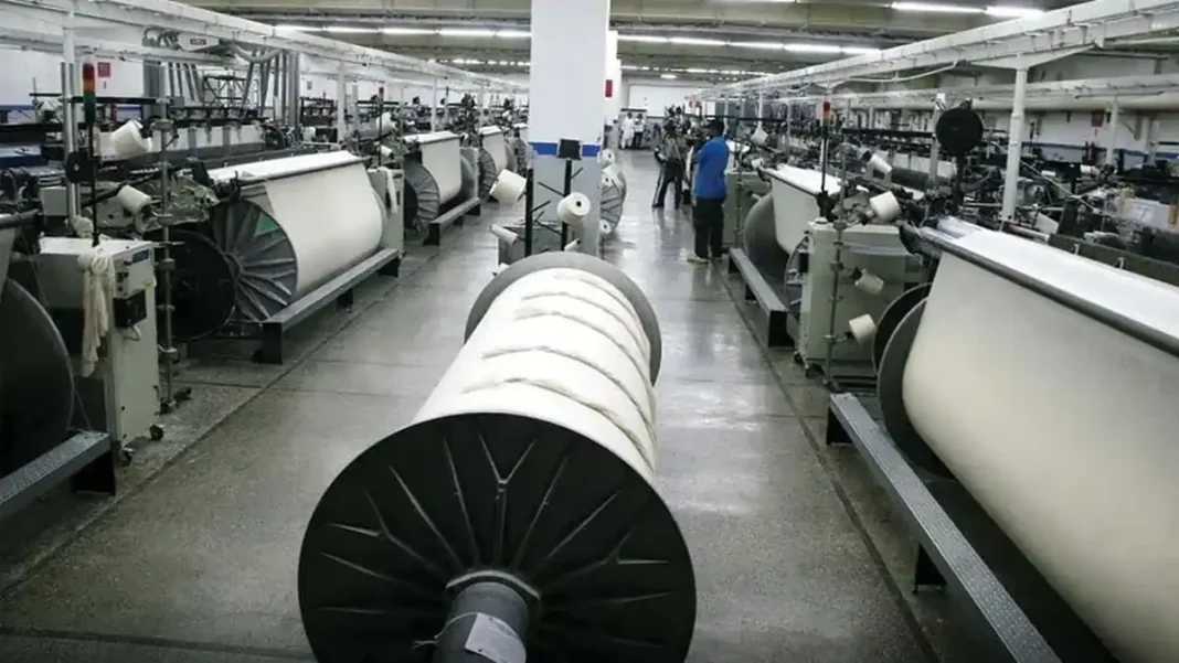 Textile Exporters Warn of Steep Decline in Exports From October to December
