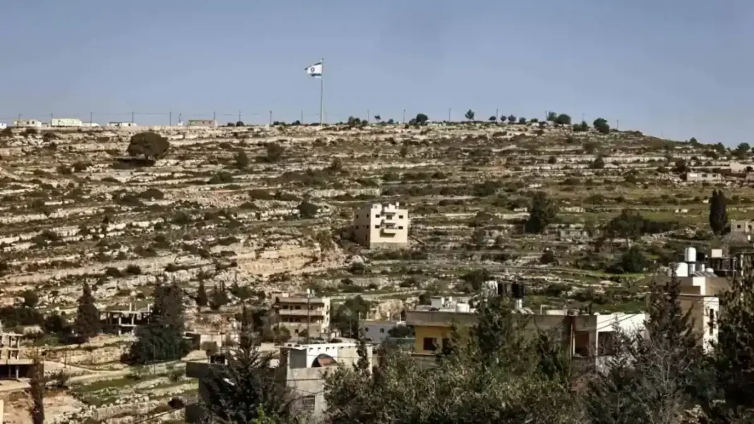Israeli Settlers Set Fire to Mosque in West Bank Village of Mikhmas