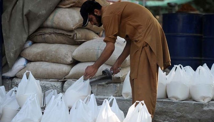 Flour prices jump Rs14 per kg as millers raise rates again