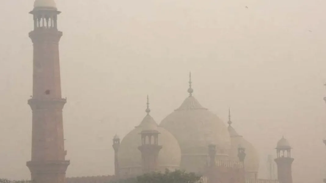 Rain gives Lahore clean air for a day, but smog threat looms again