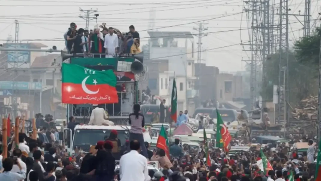 PTI Orders Probe into Failed Long March as Blame Turns to Afridi