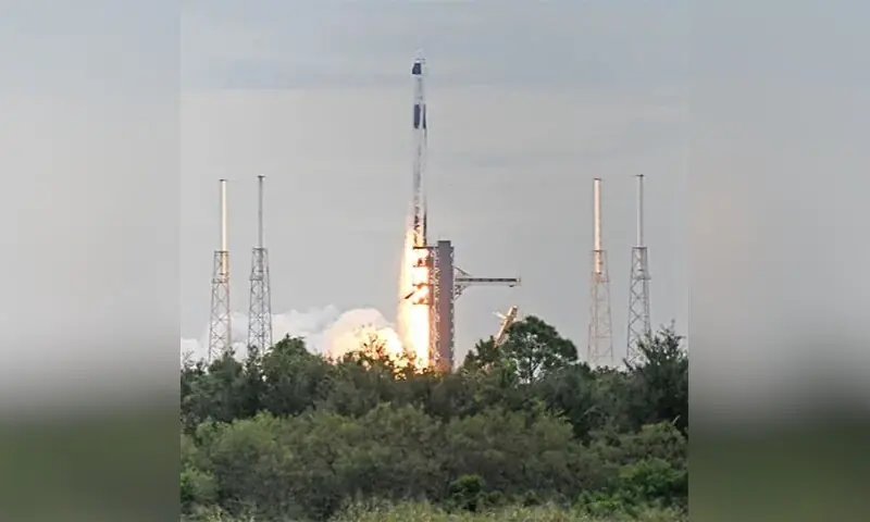 SpaceX Crew-13 Blasts Off for International Space Station SpaceX Crew-13 launch: Falcon 9 rocket lifts off from Cape Canaveral