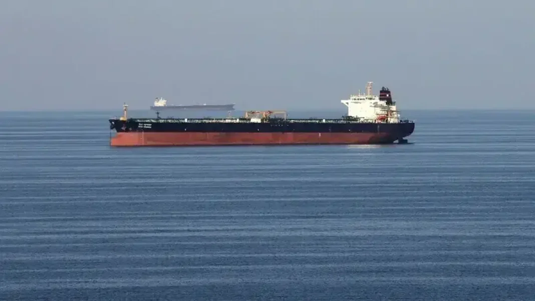 Two Ships Sink Near Hormuz After Being Hit by Projectiles Two Ships Sink Near Hormuz After Being Hit by Projectiles