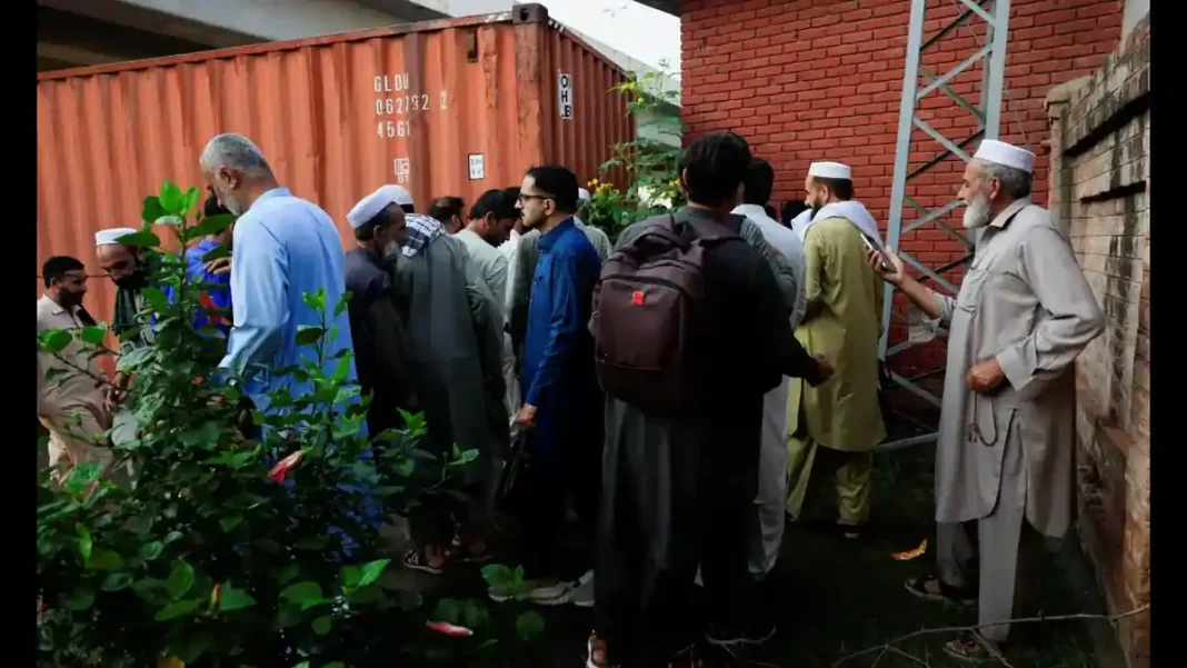 JUI-F Moves Senate Resolution Against KP Governor’s Rule KP governor's rule: political workers gather amid emergency