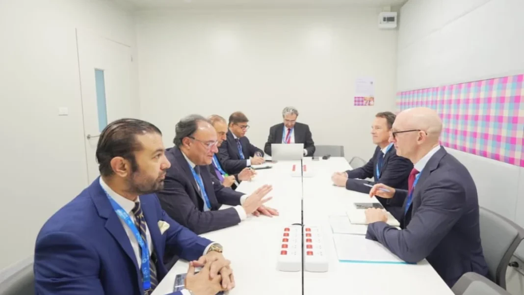 Pakistan Seeks Fitch’s Roadmap to BB Sovereign Rating in Bangkok Finance Minister Muhammad Aurangzeb meets Fitch Ratings officials in Bangkok to discuss the BB sovereign rating outlook