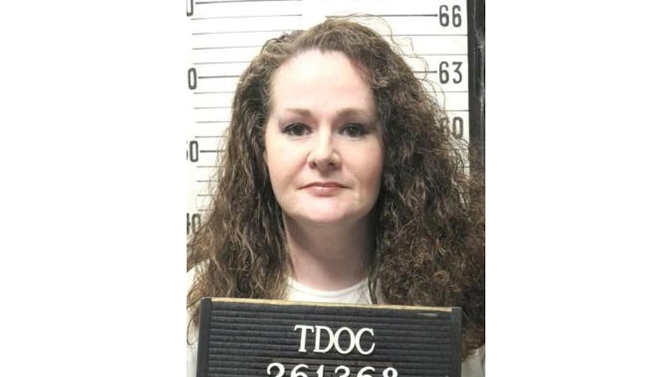 Christa Pike execution fails twice in death chamber, Tennessee halts all executions