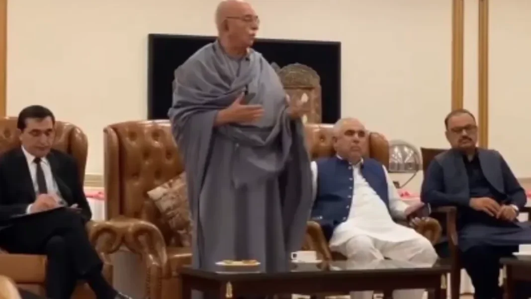 TTAP suspends all talks with government until Imran Khan meets family, doctors TTAP halts talks: Mahmood Khan Achakzai chairs the opposition alliance meeting