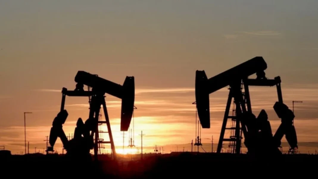 Brent Crude Stays Near Five-Month High as Middle East Tension Lifts Oil Prices