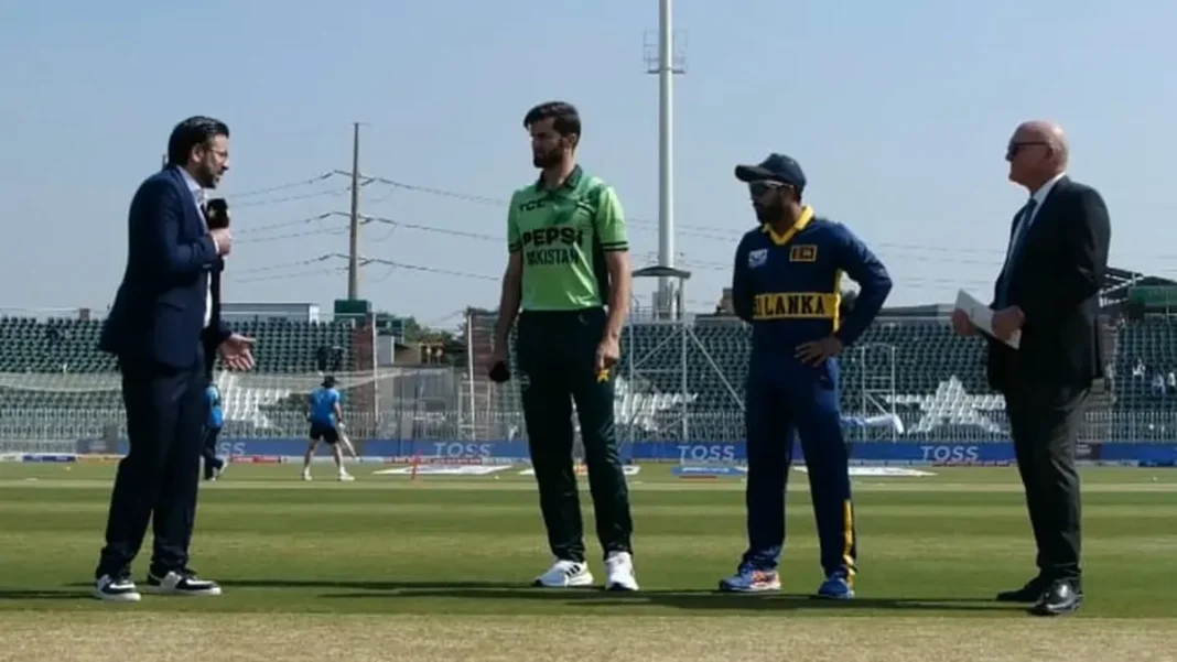 Sri Lanka Win Toss and Bowl First Against Pakistan in Tri-Series Opener Shaheen Shah Afridi and Kusal Mendis at the toss — Pakistan Sri Lanka tri-series opener