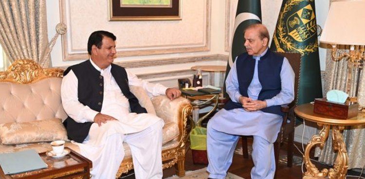 PM Shehbaz Tells Muqam Terrorism in KP ‘Must Be Stopped at Any Cost’ Prime Minister Shehbaz Sharif meeting Amir Muqam to discuss KP terrorism