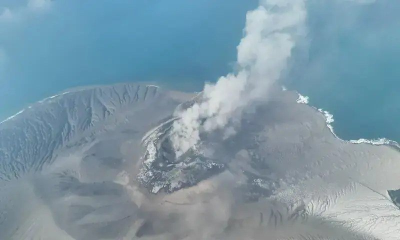 Two new islands emerge near Indonesia’s Anak Krakatau after September eruption Mount Anak Krakatau erupting; Anak Krakatau new islands spotted in satellite images