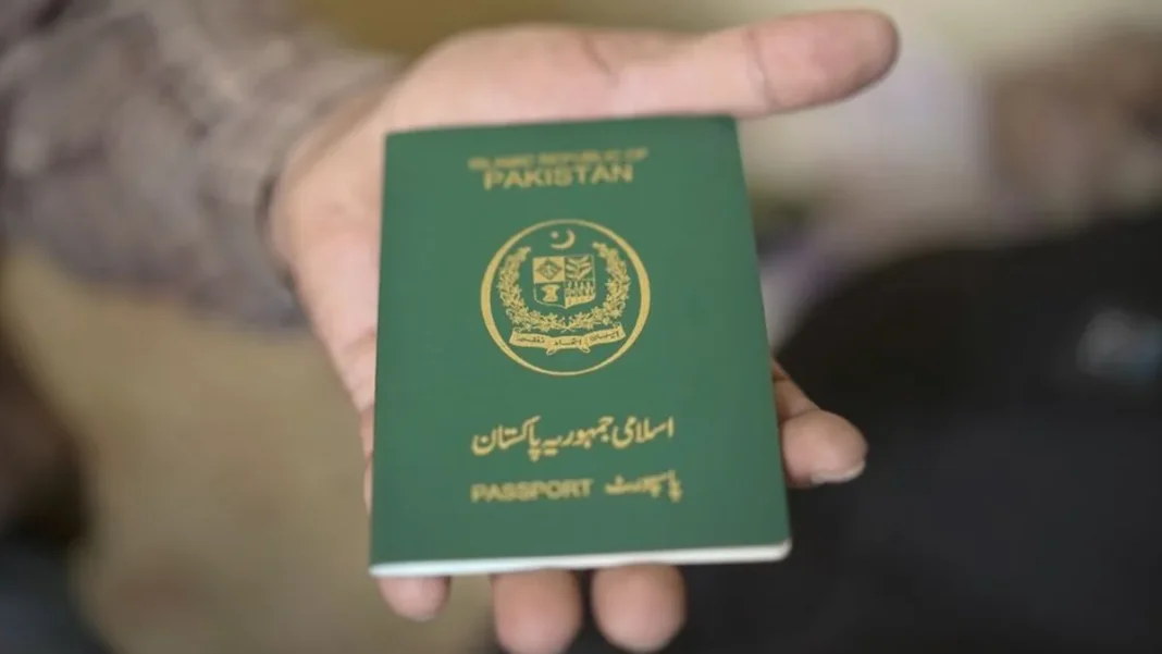 Pakistan Pushes E-Passport Launch to October 23