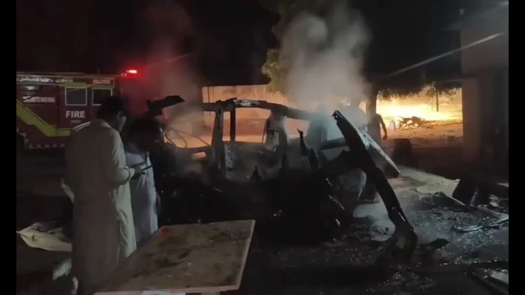 Thar Ambulance Fire Toll Rises to Nine The burnt ambulance wreckage at night after the explosion in Nagarparkar — Thar ambulance fire toll