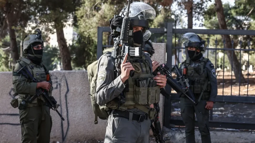 Five wounded in West Bank checkpoint shooting; Netanyahu cancels events, orders Hebron cordon Hebron checkpoint shooting: Israeli security forces patrol in the West Bank