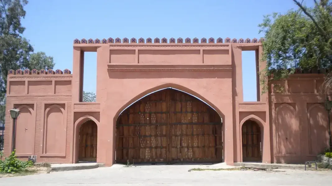 Islamabad to Get 8 New Museums Across 150 Acres, Naqvi Announces The gate of the Lok Virsa Heritage Museum in Islamabad. Islamabad new museums story on the 150-acre plan.