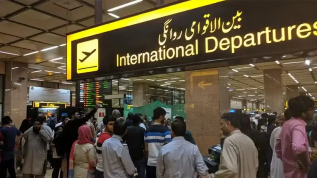 90,000 Pakistani Professionals Went Abroad for Jobs