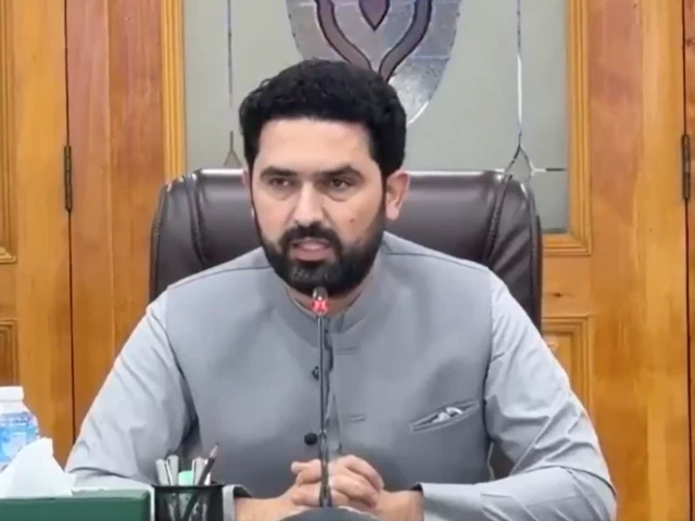 Afridi accuses PPP of plotting ‘another East Pakistan’ after Kundi’s security huddle Sohail Afridi addressing the cabinet over the Kundi meeting row
