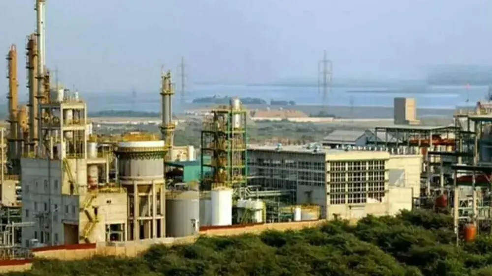 CCP Clears Lotte Chemical’s Purchase of Engro Polymer Stake After Phase-I Review