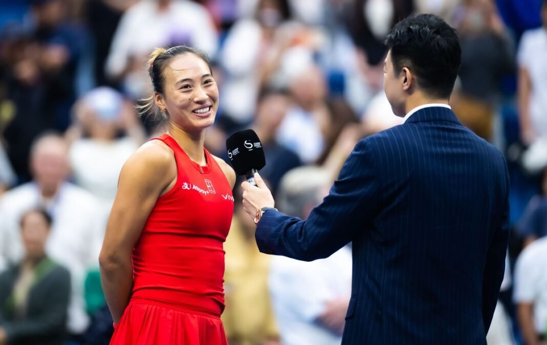 Zheng Qinwen storms past Svitolina into China Open semi-finals Qinwen Zheng on court at the China Open in Beijing. The Zheng Qinwen China Open quarter-final saw her beat Elina Svitolina 6-3, 7-6(6) to reach the semi-finals.